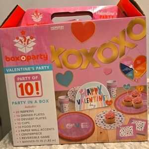 Valentine's Party in a Box Party of 10! Box O Party by Horizon Group 66 Pcs NEW